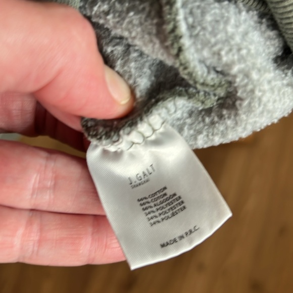 Army green sweatshirt - Picture 6 of 6